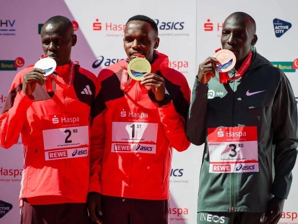 Amos Kipruto breaks course record, Workenesh Edesa ahead of Brigid Kosgei