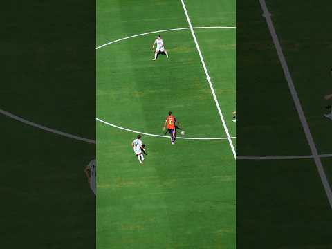 Rodri - The centre of attention. #FIFAWorldCup